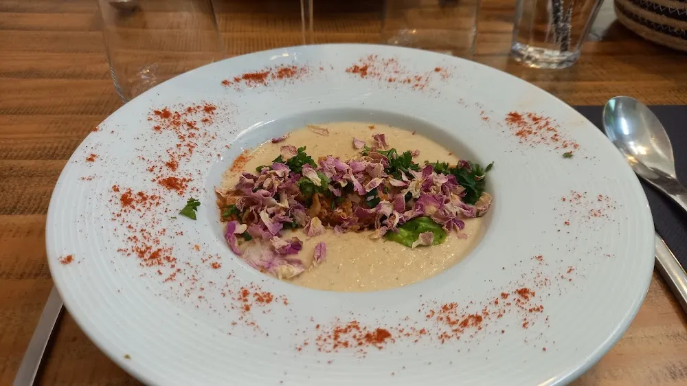 Velouté de Chou-fleur Rillettes de Saumon Épicés